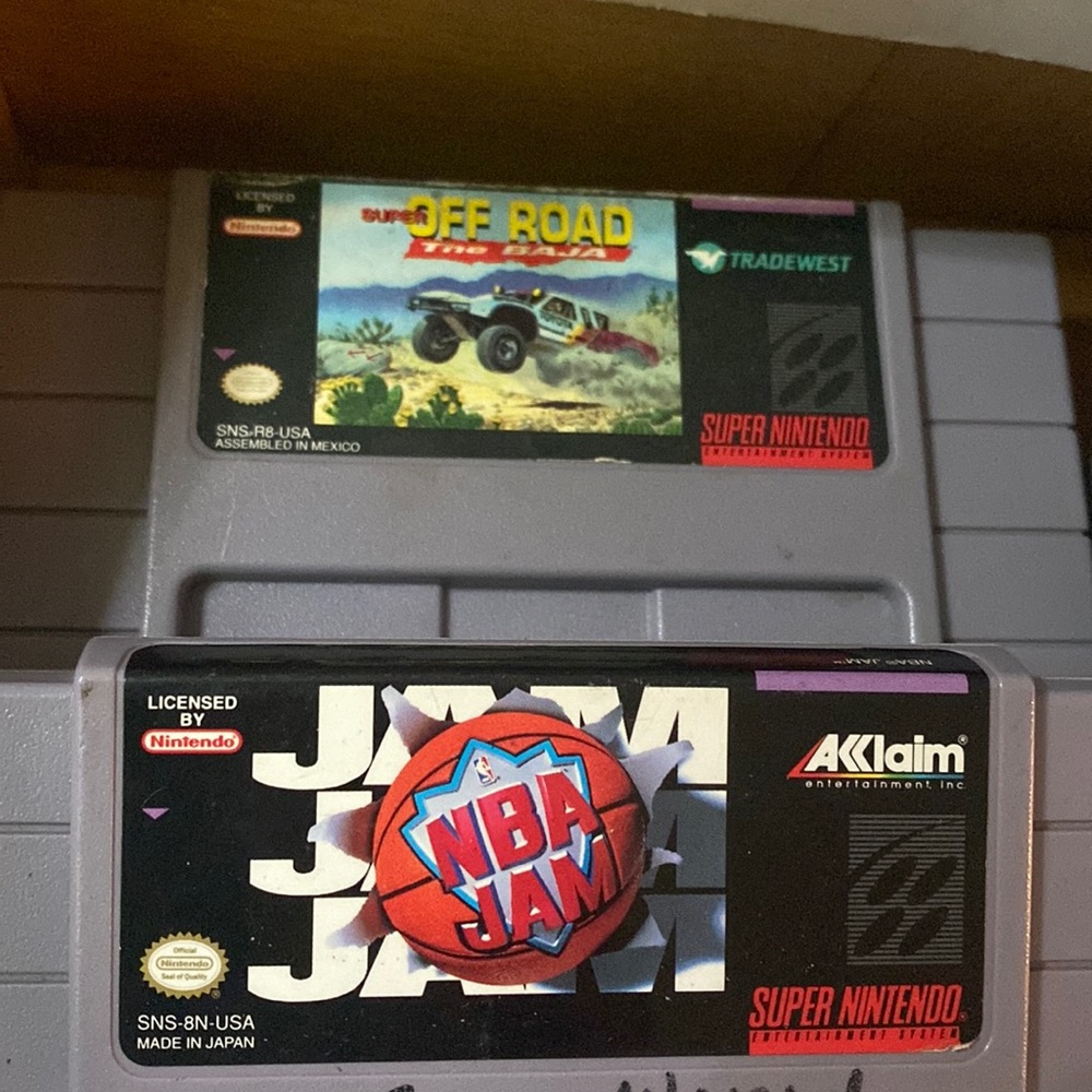 VINTAGE 1990circa SUPER NINTENDO GAMES-4